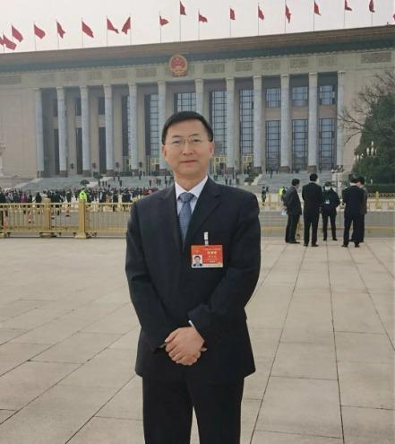 如何让职工家庭敢生、能养、有保障？代表委员热议优化生育支持政策 第 4 张