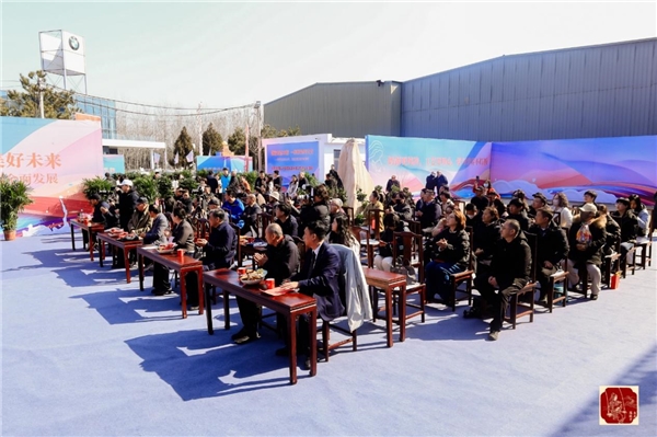 以乳为媒，连接千年智慧与当代关切 第 4 张